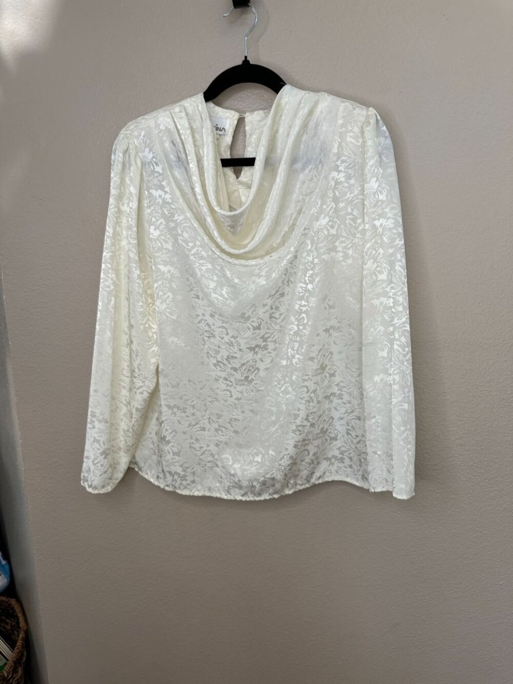 Vintage Cristina Womens Floral Jacquard Ivory Blouse Long Sleeve Cowl Neck L